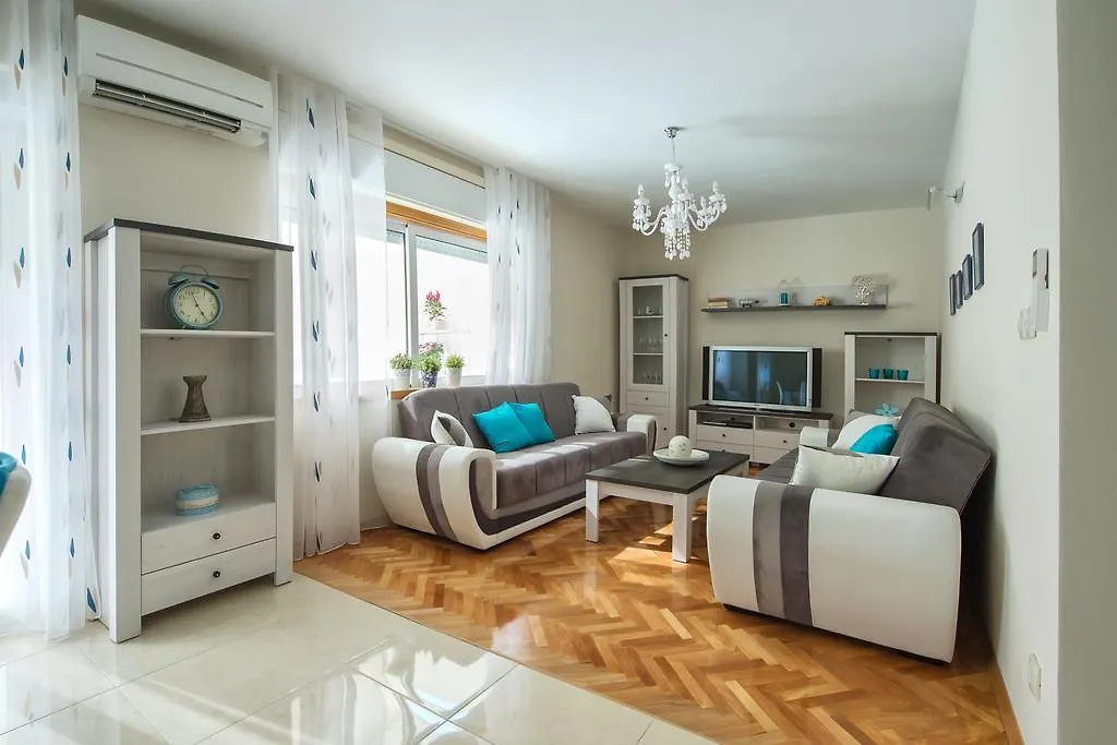 Apartment Carmela Сплит