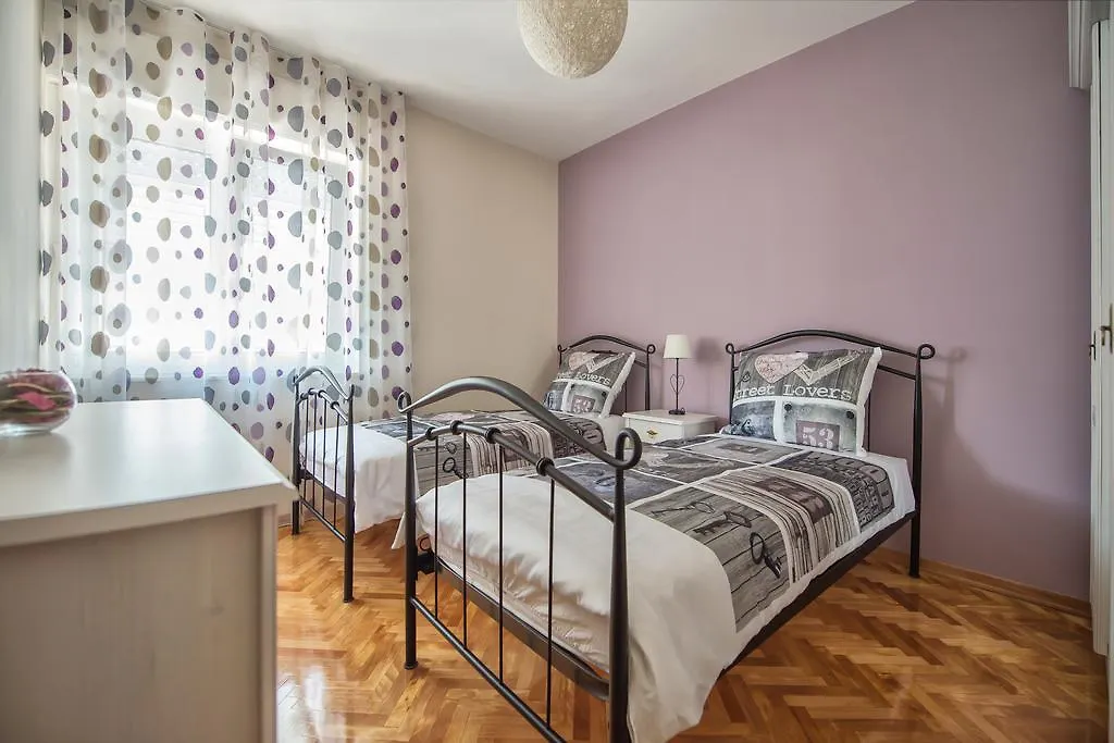 Apartment Carmela Сплит